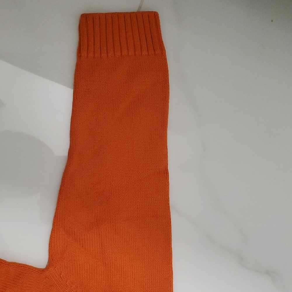 Burberry Orange Crewneck Sweater with Ribbed Texture - Picture 3 of 3